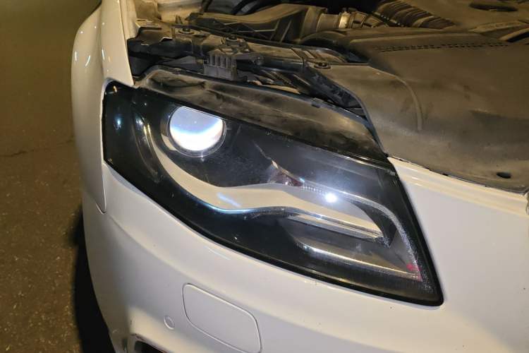 Used Audi A4L 2011 2.0 TFSI Technology Edition Right Front Headlight