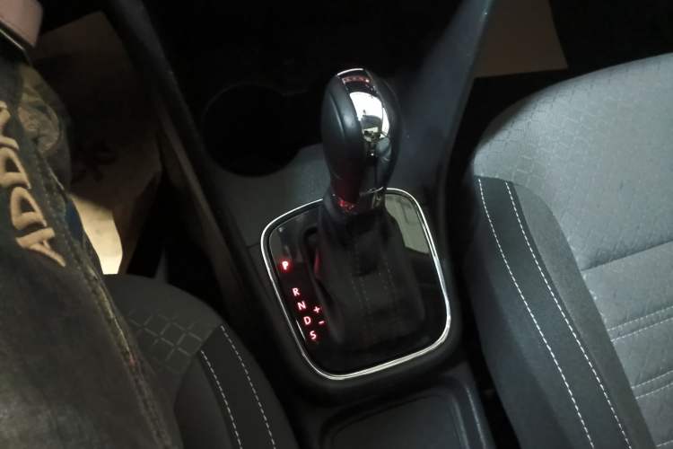 Used Volkswagen Polo 2018 1.5L Cross Polo Automatic