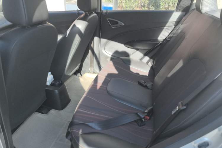 Used Chevrolet Sail 2013 Sedan 1.2L Manual Fashionable Happiness Edition
