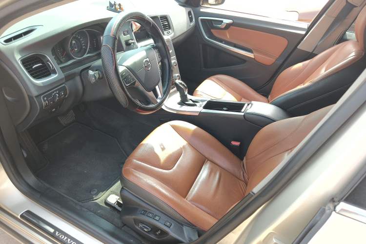 Used Volvo S60 2019 S60L Facelift T5 Intelligent Advanced Edition