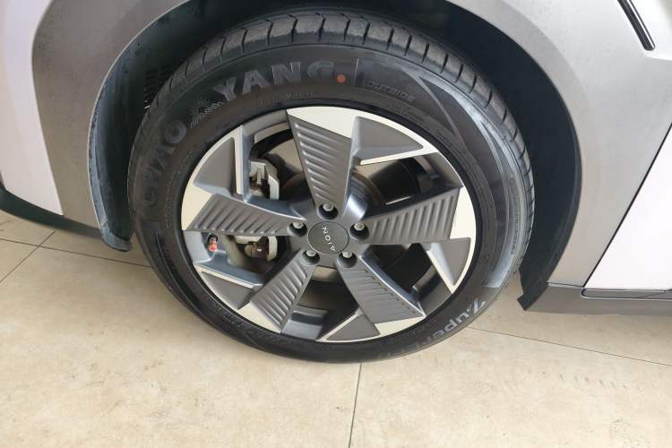 Used AION Y 2022 70 Intelligent Edition Lithium Iron Phosphate