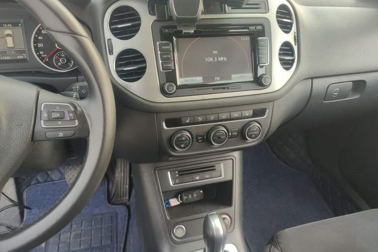 Used Volkswagen Tiguan 2013 2.0 TSI Automatic All-Wheel-Drive Flagship Edition