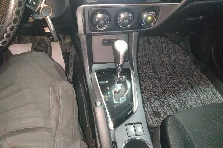 Used Toyota Corolla 2017 Revised Version 1.2T S-CVT GL-i