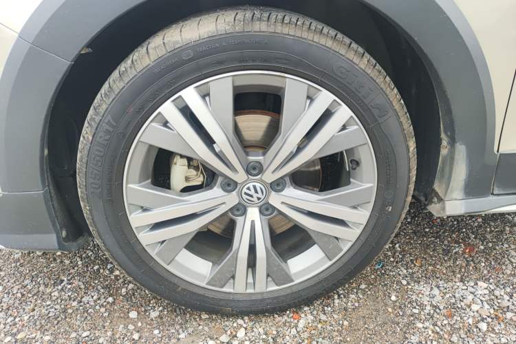 Used Volkswagen C-TREK 2018 230TSI DSG Luxury Version Exterior 4