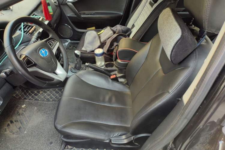 Used JAC Group Heyue 2012 1.5L Manual Standard Edition
