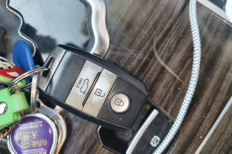 Used Land X7 2016 2.0T Panoramic Prestige Edition
