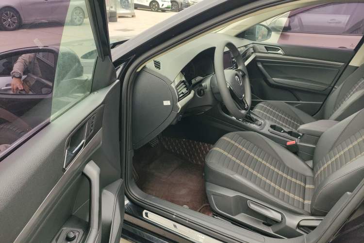 Used Volkswagen Lavida 2019 280TSI DSG Comfort Edition China VI standard Driver Seat