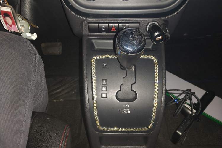 Used Jeep Compass 2013 2.0L two-wheel drive sport version
