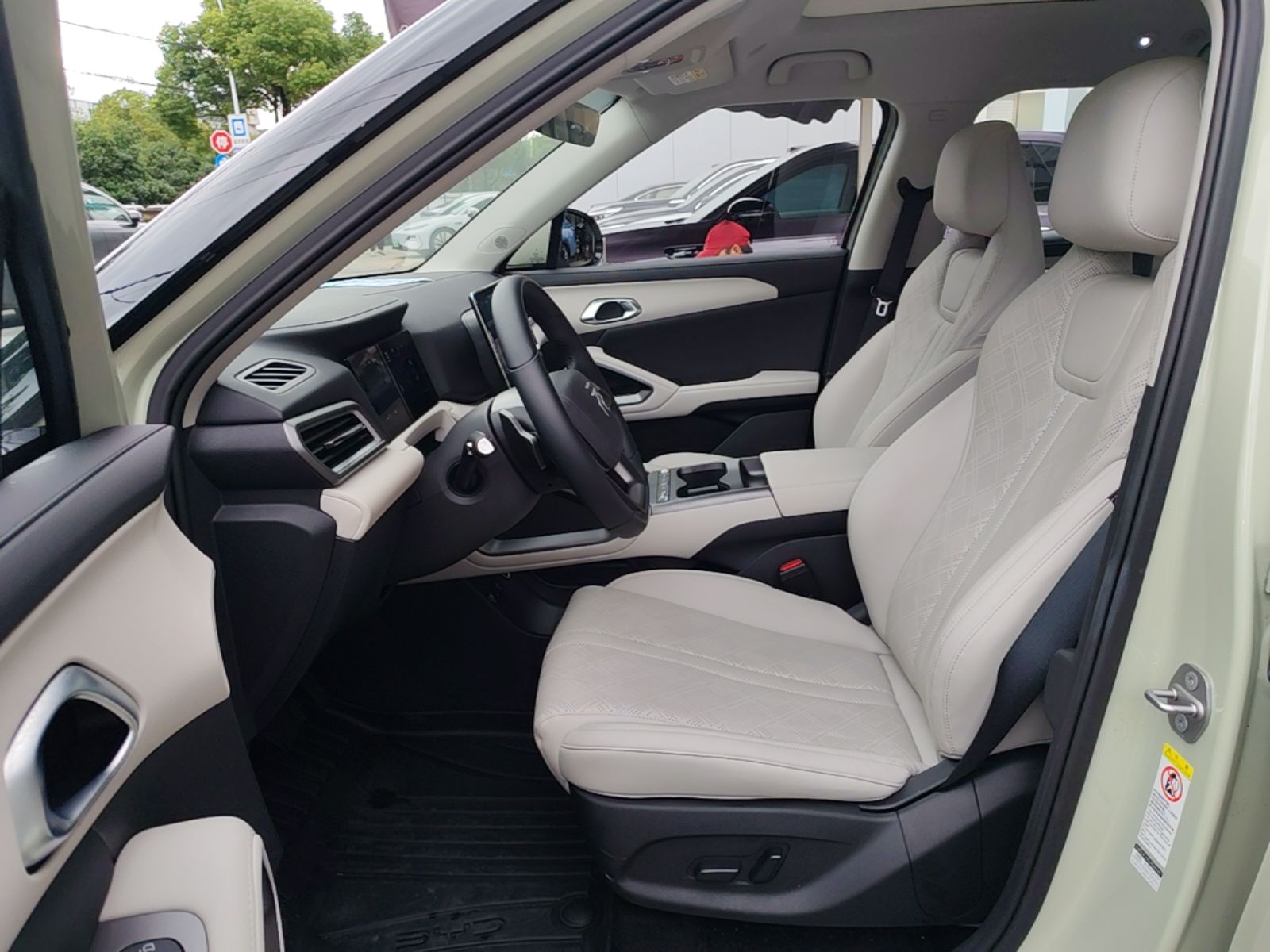 BYD Yuan UP 2025 Intelligent Driving Version 401 km Beyond-Range Edition — снимка 17