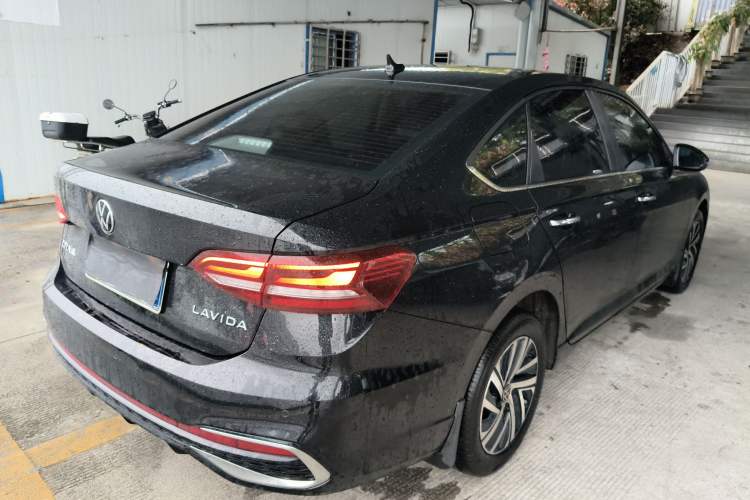 Used Volkswagen Lavida 2024 1.5L Automatic Starry Sky 5 Million Edition Rear Right 45 Deg