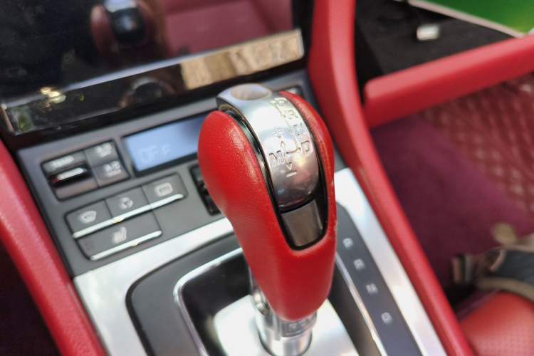 Used Porsche Boxster 2013 Boxster 2.7L
