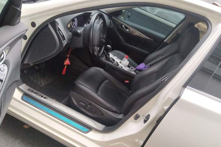 Used Infiniti Q50L 2015 2.0T Enjoyment Edition