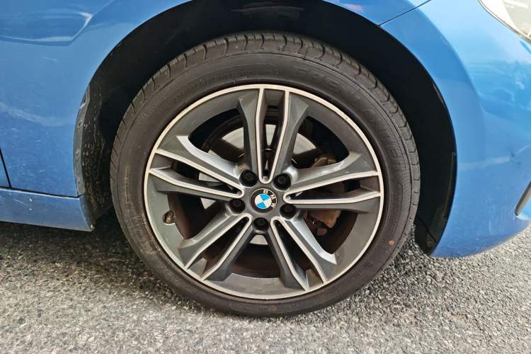 Used BMW 1 Series 2019 118i Fashion Model Right Front Wheel Hub