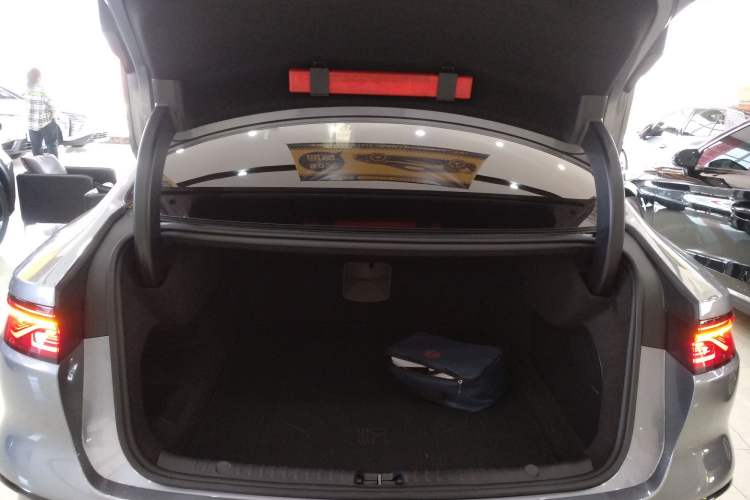 Used BYD Han 2024 DM-i Glory Edition 121KM Premium Model
