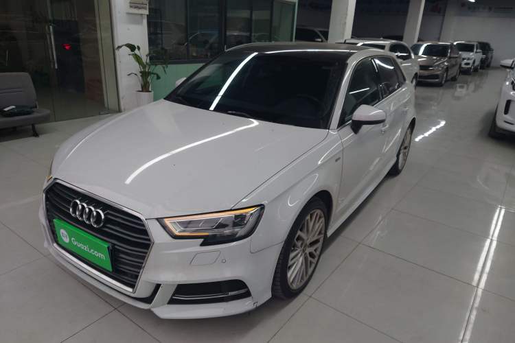 Used Audi A3 2019 Sportback 35 TFSI Fashion Edition China V
