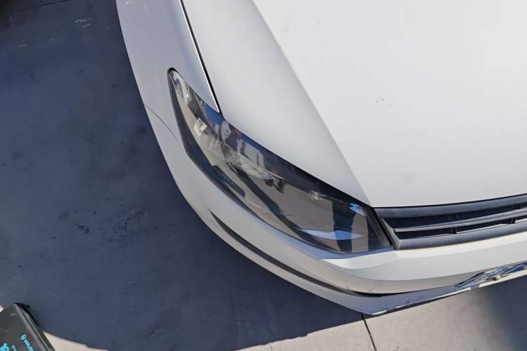 Used Volkswagen Polo 2013 1.4L Manual Fashion Edition Right Front Headlight