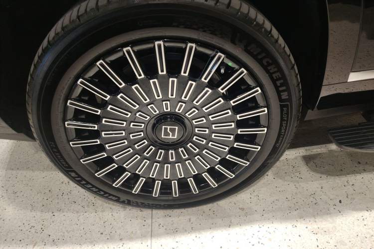 Used Zeekr 9X 2025 Max Edition Right Rear Wheel Hub