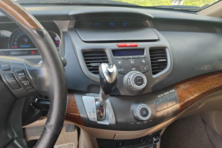 Used Honda Odyssey 2008 2.4L Comfort Edition Audio And AC Panel