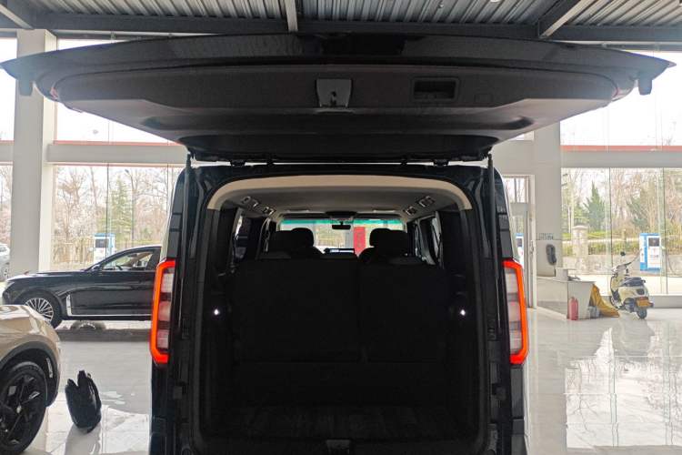 Used Farizon Geely Xingfu Hao 2024 Hovey Edition 66.57 kWh (Full Vehicle Version) 7 Seats Trunk