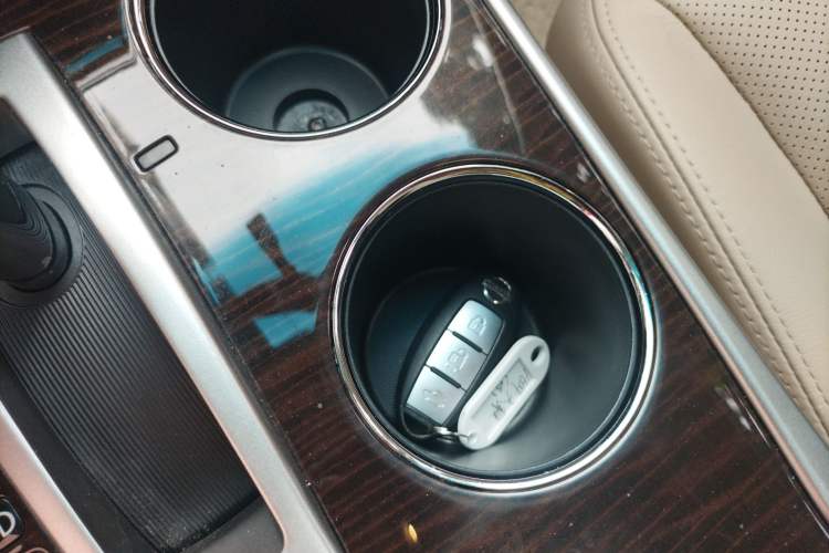 Used Nissan Teana 2015 2.0L XL-Sporty UEFA Champions League Edition
