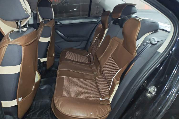 Used Volkswagen Santana 2013 1.6L Manual Fashion Edition Left Rear Seat