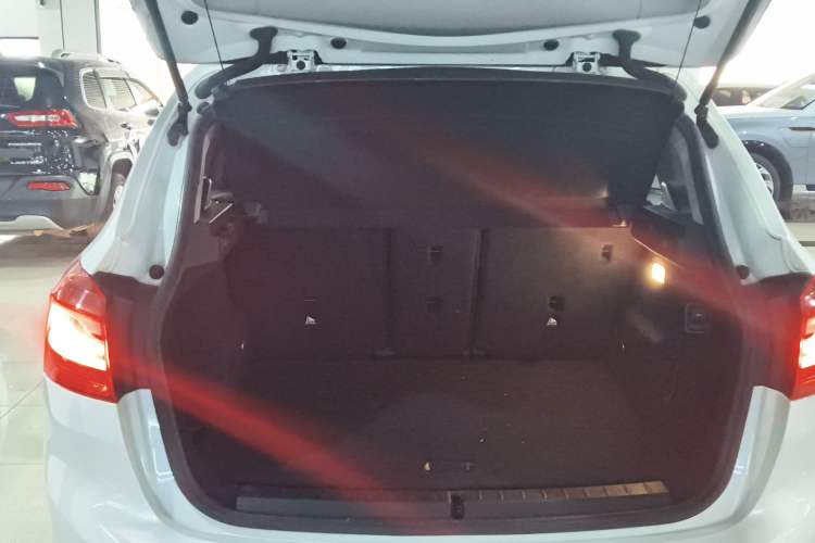 Used BMW 2 Series Active Tourer 2014 220i Luxury Design Package