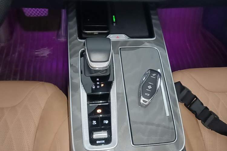 Used Hongqi HS5 2023 2.0T Four-Wheel Drive Flagship Pro Edition
