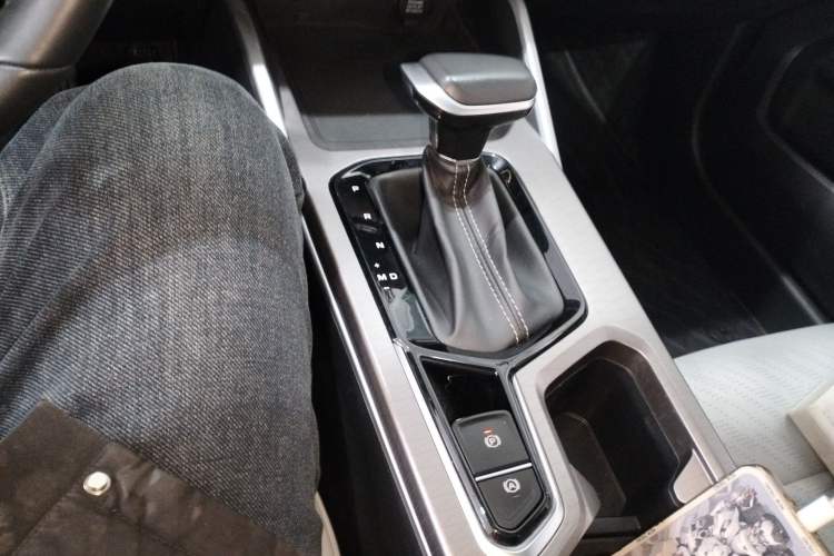 Used Geely Auto Emgrand 2022 4th Generation 1.5L CVT Flagship Model
