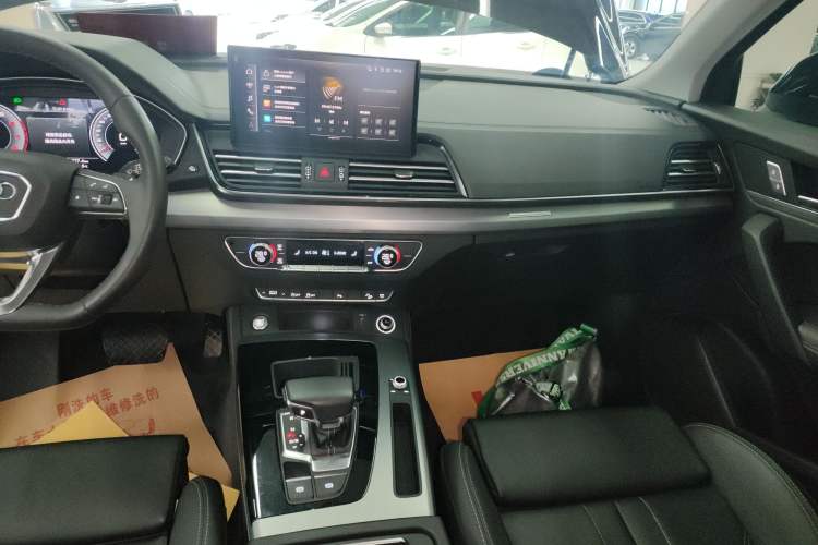 Used Audi Q5L 2024 40 TFSI Fashion Dynamic Model