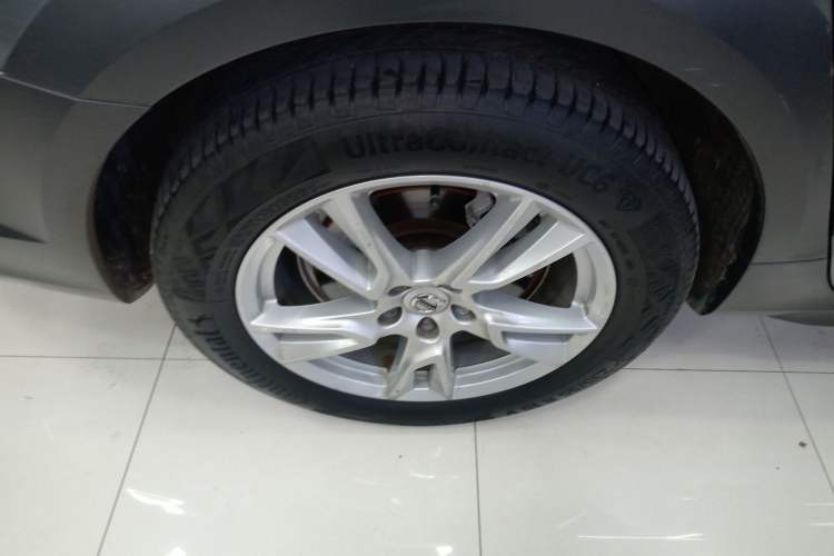 Used Volvo V90 2017 Cross Country T5 AWD Smart Range Edition