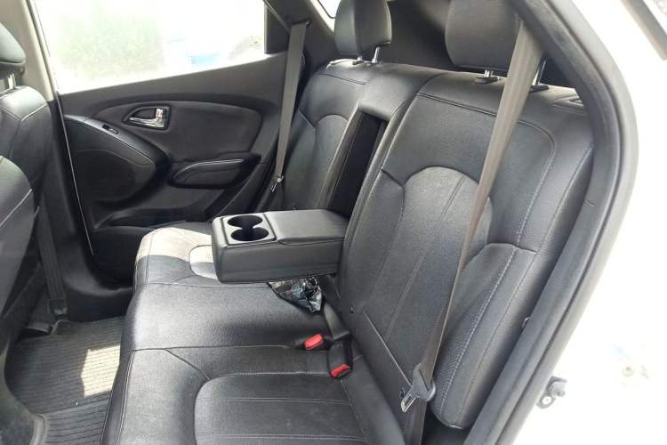 Used Hyundai ix35 2012 2.0L Automatic Two-Wheel Drive Elite Edition GLS

