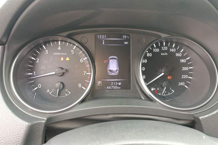 Used Nissan Qashqai 2019 2.0L CVT Luxury Edition Instrument Cluster