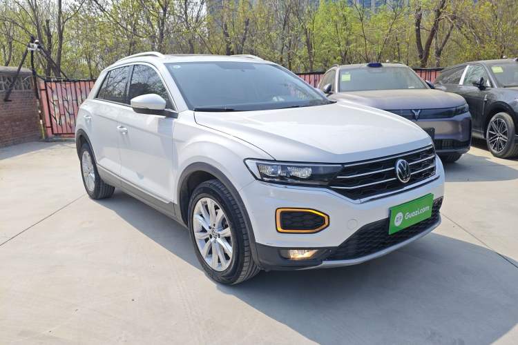 Used Volkswagen T-ROC 2022 280TSI DSG Two-Wheel Drive Elite PLUS Front Right 45 Deg