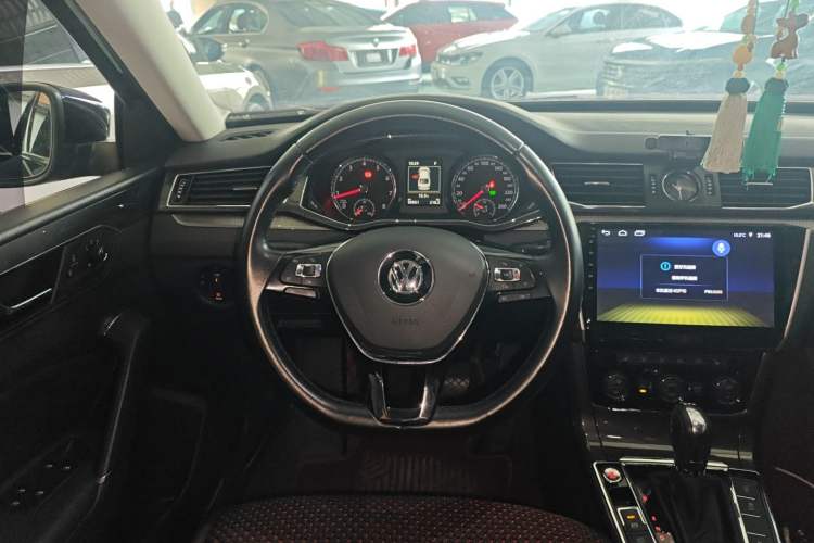 Used Volkswagen Passat 2017 330TSI DSG Prestige Edition
