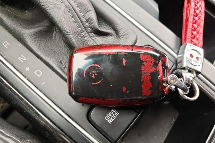 Used Kia Sorento 2015 Sorento L 2.4L Gasoline 4WD Elite Edition 5 Seats China IV Standard Vehicle Key