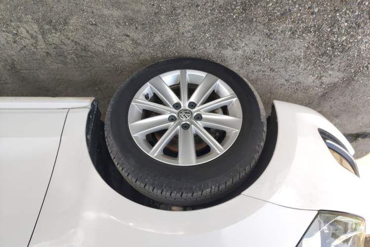 Used Volkswagen Polo 2014 1.6L Manual Comfort Edition