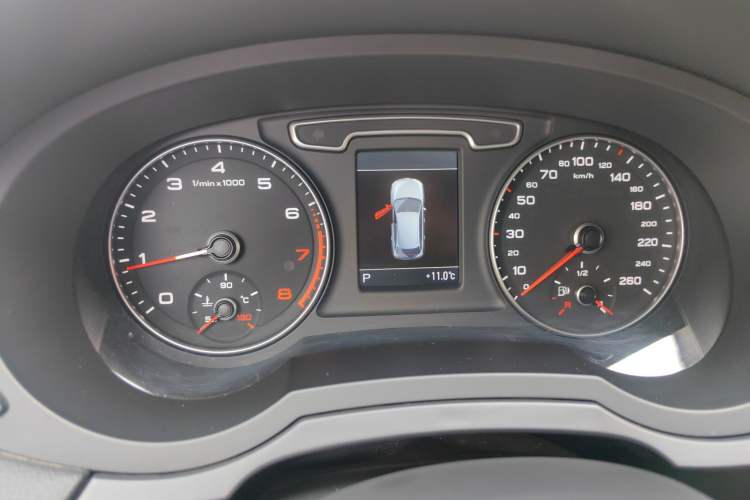 Used Audi Q3 2015 35 TFSI Comfort Model