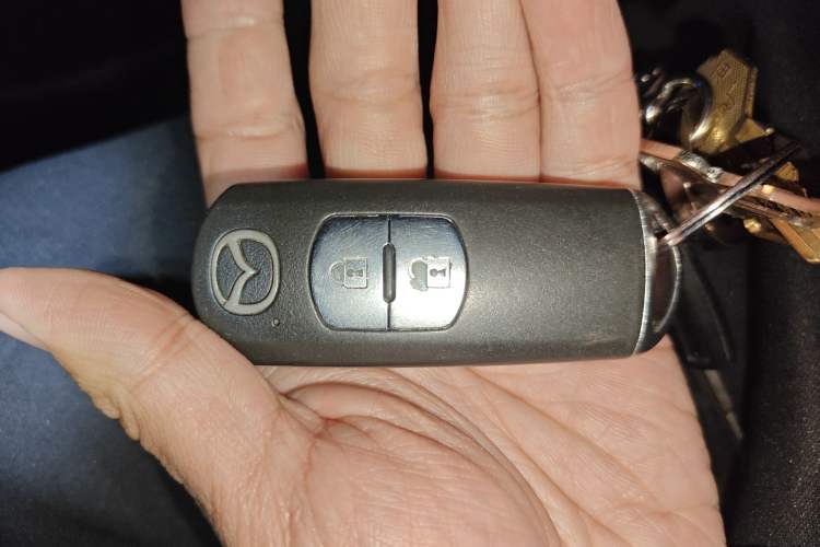 Used Mazda CX-5 2015 2.0L Automatic Two-Wheel Drive Urban Version