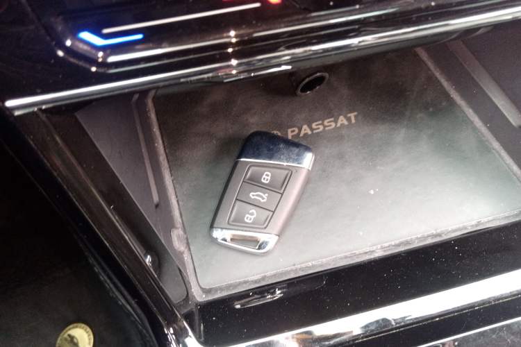 Used Volkswagen Passat 2025 Outstanding Model 330TSI Elite Edition
