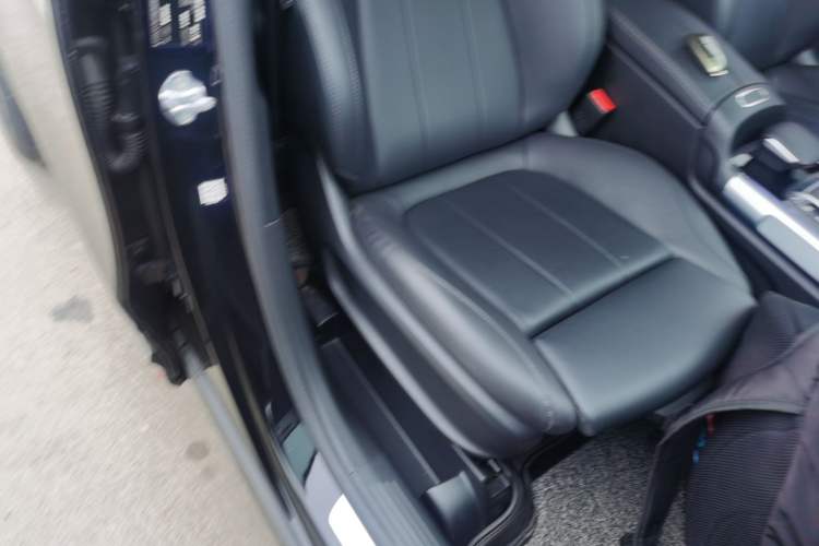 Used Mercedes-Benz GLB 2023 GLB 220 Fashion Model