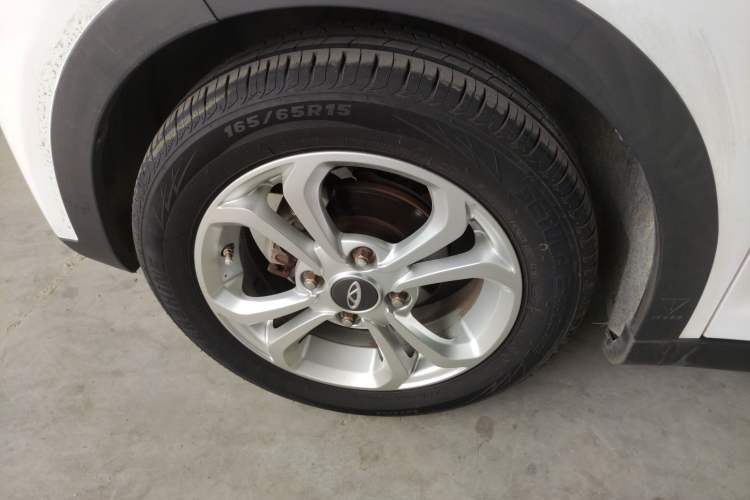 Used Chery QQ Little Ant 2019 4-Seater Smart Edition 35 kWh Left Front Wheel Hub