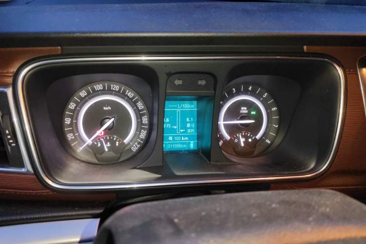 Used Buick GL8 2017 25S Luxury Version China V Standard
