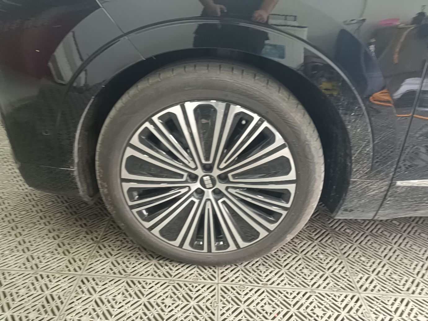Geely Galaxy M9 2025 Model 210km Four-Wheel-Drive Leading Edition — снимка 10