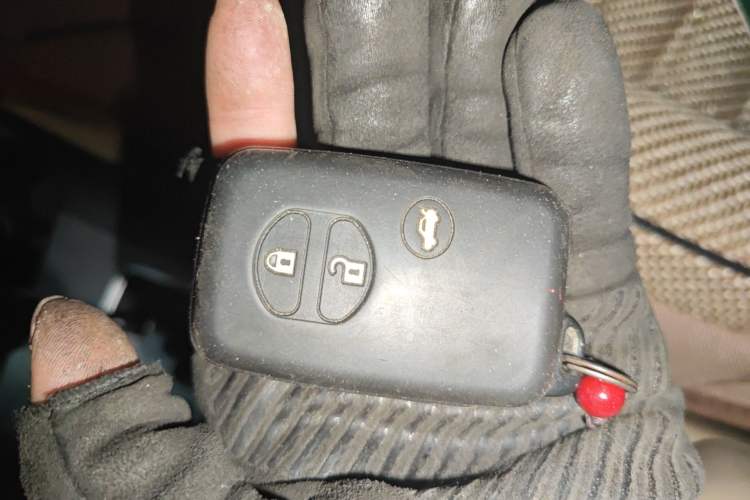 Used Toyota RAV4 2013 Special Edition 2.0L Automatic Classic Vehicle Key