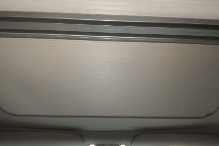 Used Tesla Model Y 2022 Long-Range All-Wheel-Drive Version