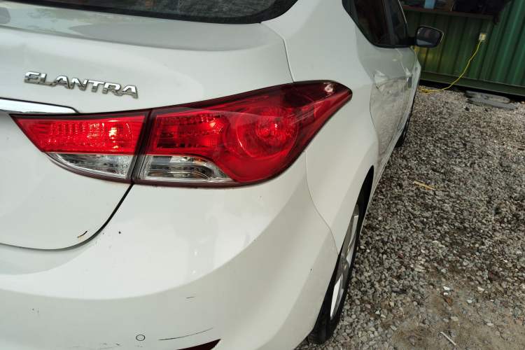 Used Hyundai Elantra (5th Generation / Langdong) 2012 1.6L Automatic Fashion Edition
