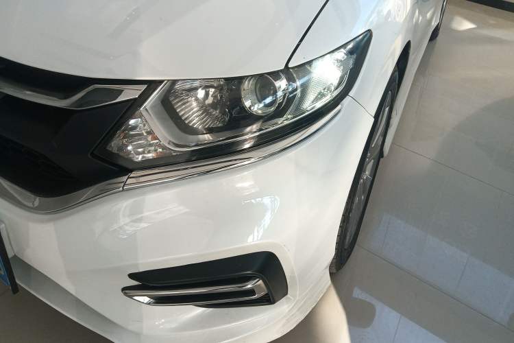 Used Honda Jade 2020 1.8L automatic Comfort version
