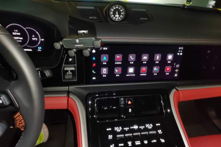 Used Porsche Panamera 2024 Panamera Executive Long Wheelbase 2.9T Audio And AC Panel