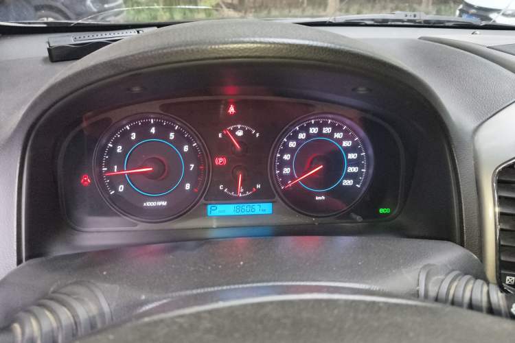 Used Chevrolet Captiva 2012 2.4L 4x4 Flagship Edition 7 Seats