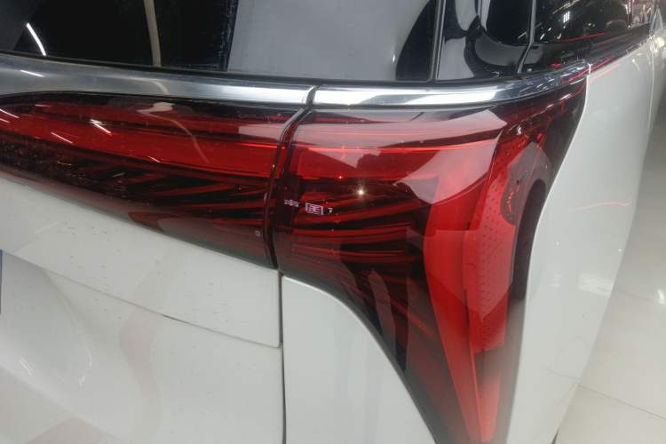 Used Buick Century 2023 2.0T Six-Seater Yinshi Edition